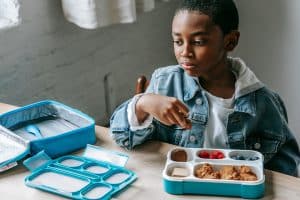 ontwikkeling zelfstandig eten