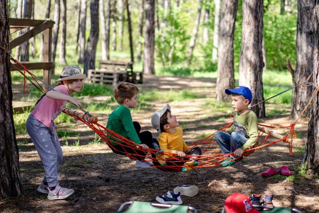 kamperen met kinderen alexandr-podvalny-bh476ojZw2g-unsplash
